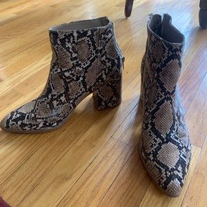 Lightly Worn Steve Madden Boots